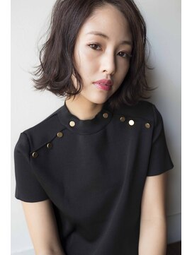 ヘアデザイン ソラ(Sola) ハンサムガーリーヘア ふんわりウェーブショート×暗髪ブラウン