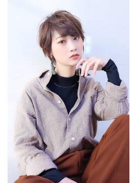 オーロ(ORO) 動きのある前髪ショート×ショコラベージュ