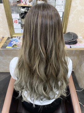 ヘアセットアンドエクステンションショールーム(SHOW ROOM) ベージュバレイヤージュ