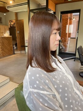 コモレビ(komorebi) お手入れ楽々な美髪矯正ストレート