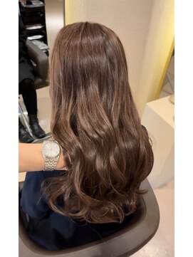 エリスホリエ(Eliss Horie) ブラウン×TOKIO treatment