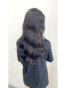 エラ(Ella) 艶カラー