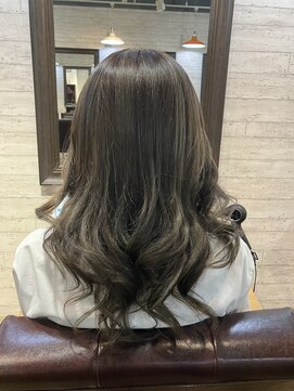 ニースヘアギャラリー 上野御徒町店(Neece hair gallery by across) ３Ｄシアグレージュ