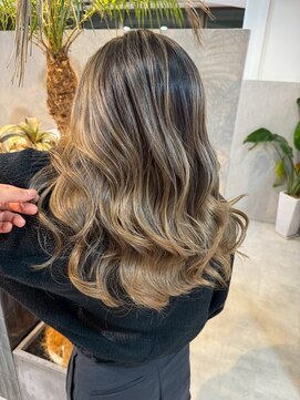 メリー オオサカ(Merly Osaka) バレイヤージュ