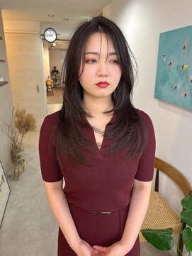 クイ(quii) 小顔フェイスレイヤー × 韓国ハッシュレイヤー