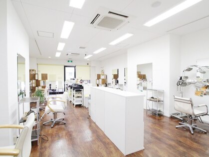 美容室 リスタイルフィフティーンプラス 交野店(Re Style15+)の写真