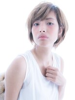 リリアン 青山(relian)&nbsp;ヌーディーアッシュで大人な透明感☆ショートヘアはリリアン青山