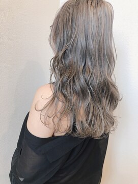 ロルド シェリ(Rold Cheri) 透明感のあるグレージュカラー