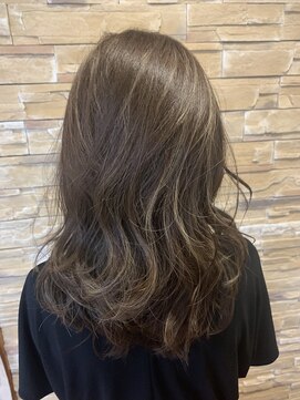 ラナシエン (RanaCien) RanaCien○池田　目立ちすぎないハイライトカラー．