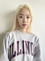 ソーコ 渋谷(SOCO)&nbsp;【SUN】ホワイトブロンドストレートヘアー yurika