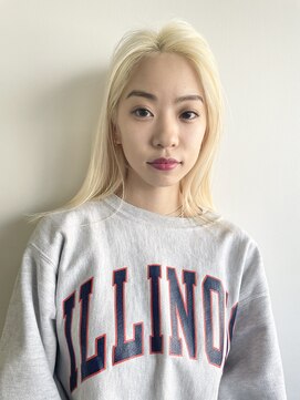 ソーコ 渋谷(SOCO) 【SUN】ホワイトブロンドストレートヘアー yurika