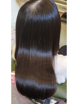 リリアン(Ririan) 【橋本】髪質改善トリートメントで毎日サラサラ♪