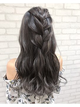 ブレンドバイハピネス(Blend by happiness) ブルーアッシュ×ハイライト