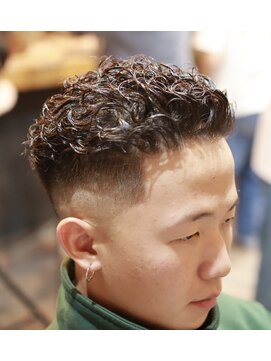 バーバーショップ スバル(BARBERSHOP SUBARU) ＜理容室＞＜バーバー＞極道パーマ　パーマ　宮城リョータ