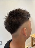ミドルフェードスパイキーショート