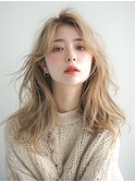 ハイトーンベージュ×レイヤー