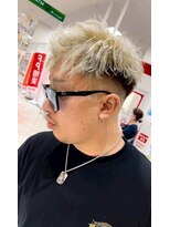 美容室ヒラトヤ 都南店&nbsp;ホワイトブロンドツイストスパイラルげオールバックツーブロック