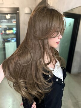 ガラ(GALA) 明るめベージュ