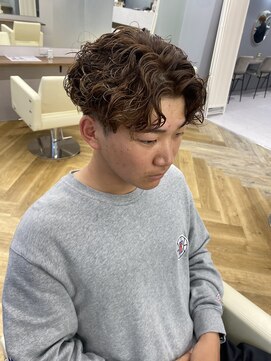 アレス バイ シカ 神戸三宮元町店(ALLES by Cica) フェザーショートフェザーパーマニュアンスパーマショートヘア