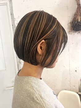 アルジャーノン グリーン(ALGERNON GREEN)の写真/ダブルカラー/ハイライト/インナーカラー/イヤリングカラー等旬を取り入れたおしゃれhairはGREENで決まり♪