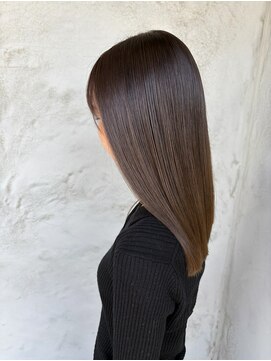 ルーチェバイリベルタ(Luce by liberta) 大人可愛い×ベージュ