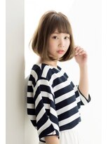 ルーチェ 綱島(Luce)&nbsp;似合わせカットベージュカラー切りっぱなしボブひし形シルエット