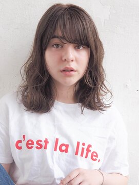 ルティア 池袋(Lutia) 波巻きミディアム