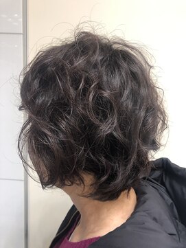 サロンドユー ベルポート本店(SALON DE U) 大人ウェーブ