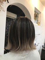 ヘア デザイン 虹いろのはさみ&nbsp;ハイトーンカラーボブ