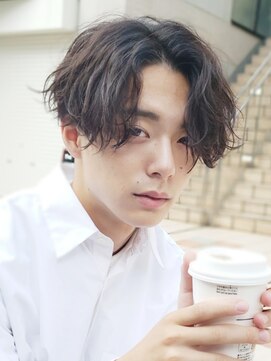 フィフス 原宿(fifth) メンズツーブロックマッシュ束感ショート波巻きスパイラルパーマ