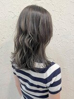 フロール(Flor)&nbsp;【flor 戸塚】*ふんわりカールセミディ+セピアアッシュ*