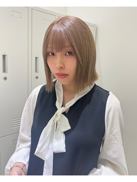 ジーナ 福岡天神(Zina) 【creamy beige】