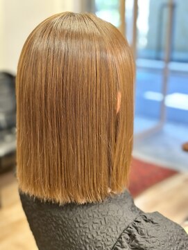 クレス 新宿御苑前(cresc) サラ艶ストレートヘア♪