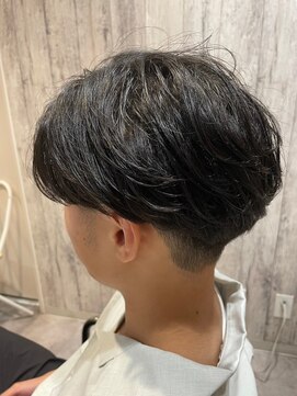 エヌアンドエー せんげん台店(N&A) メンズカット 毛流れニュアンスパーマ ツーブロックフェード