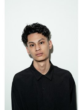 デフカッヅ 北千住(DEF CUTZ) ツイストスパイラルパーマ