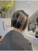ハイライトカラー グレージュ ミニボブ