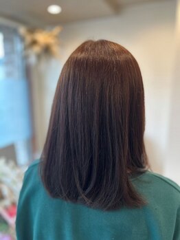 フウ(phew)の写真/上品で艶のある髪色に仕上げる大人女性におすすめ♪厳選した高品質カラーで髪や頭皮に優しくダメージレス◎