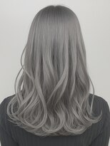 セブンルックス(7LOOKS) 【髪質改善】透明感シアーシルバー×セミロング