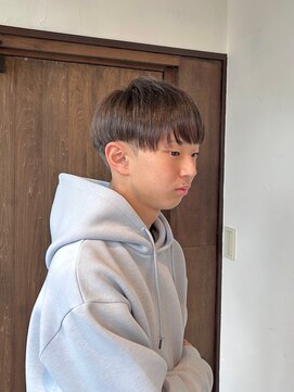 シーン(hair design SCENE) ツーブロ刈り上げマッシュ/グレージュカラー