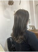 セミロング　透明感　ゆる巻き　コテ