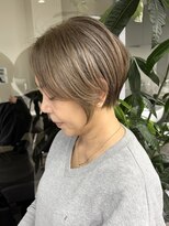 ジービージー前橋ミュグ(GBG前橋mugu)&nbsp;くびれショートボブ40代50代グレイカラー白髪染め白髪ぼかし