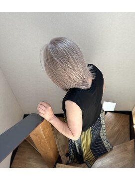 アルーナビューティデザイン ホワイトグレージュ