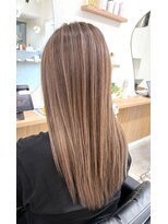 ラフテル(RAFTEL)&nbsp;バレイヤージュカラー&レイヤーカット　【山科レイヤーカット】