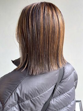 ナカオコアフュール(NAKAO COIFFURE) ハイライト ブリーチカラー ハイトーンベージュ ミディアム