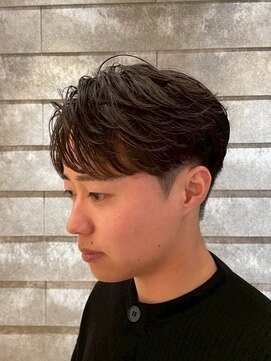 サイクル(CYCLE) MEN'S HAIR/サーフカール/刈り上げセンターパート/伊勢崎