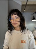 ニュアンスでかけるウルフパーマ黒髪でもオシャレに♪
