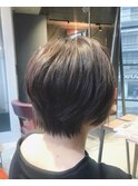 ◇襟足スッキリ丸みショートヘアセピアベージュ◇中島