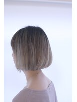 コクウ(cocu)&nbsp;ショートボブ×グラデーションカラー