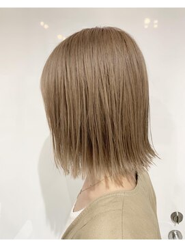 アライブ ハラジュク(ALIVE harajuku) ダブルカラミルクティーベージュ