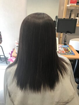 リース(Riiyth) 艶感潤いストレート